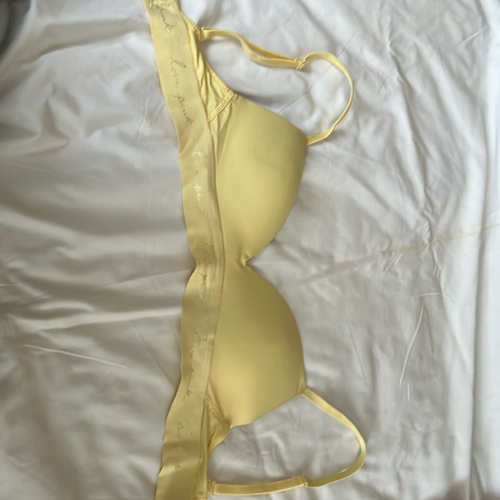 PINK padded T-shirt bra yellow 32C